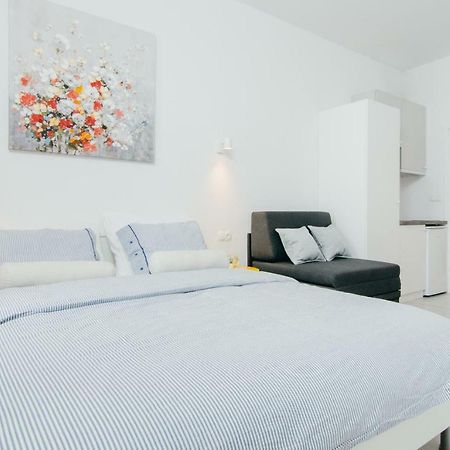 Sia Downtown Apartments Загреб Екстериор снимка